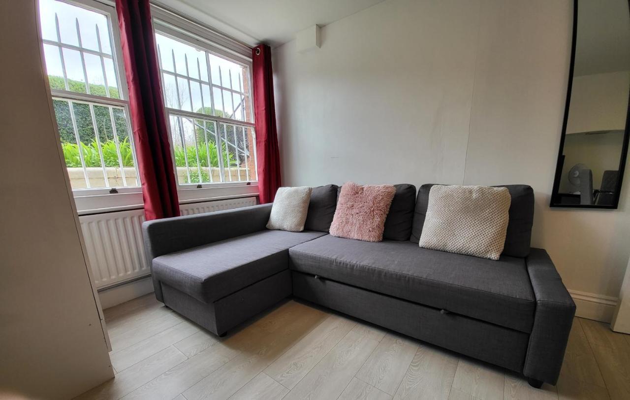 Cosy Apartment By Clapham South Underground! Londen Buitenkant foto