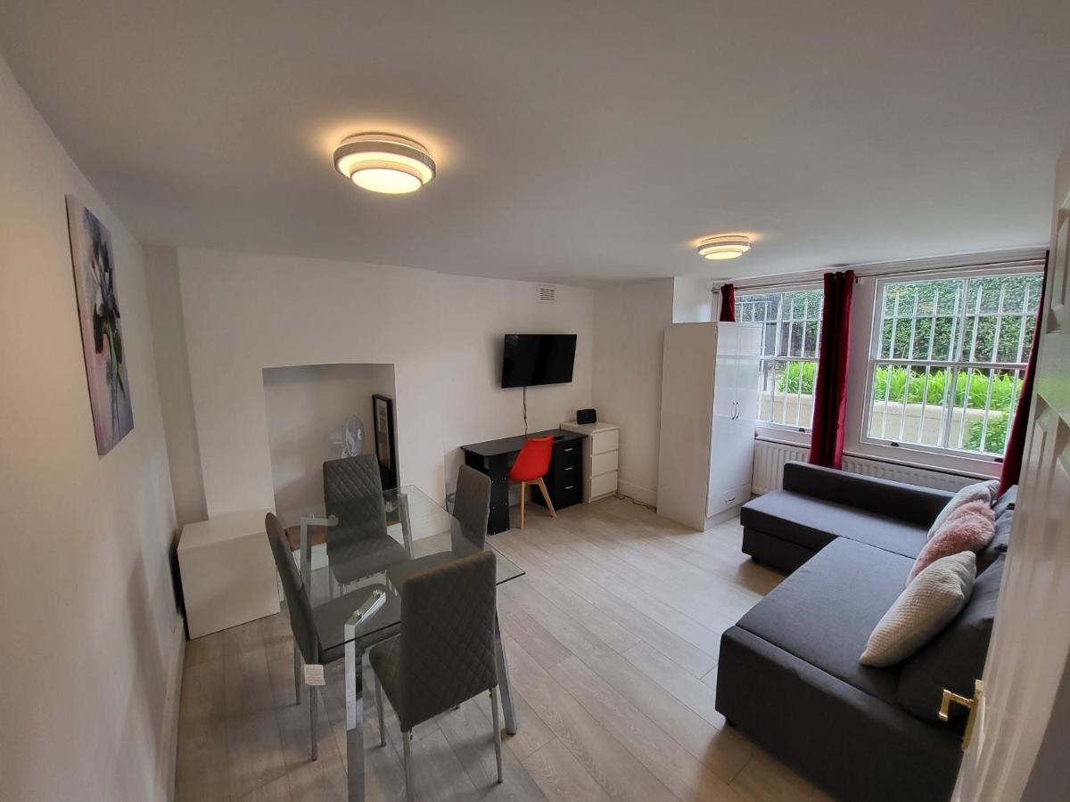 Cosy Apartment By Clapham South Underground! Londen Buitenkant foto