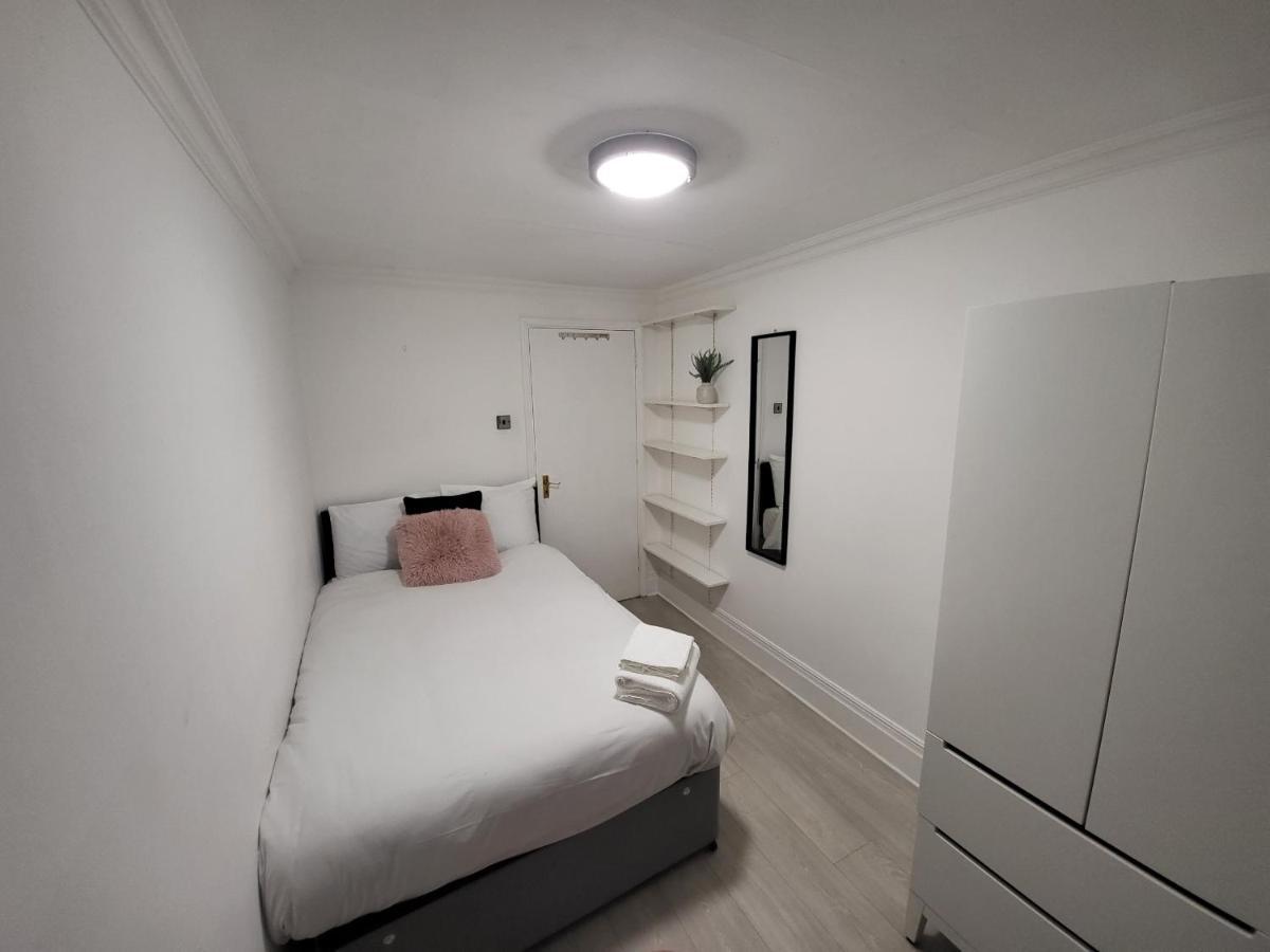 Cosy Apartment By Clapham South Underground! Londen Buitenkant foto